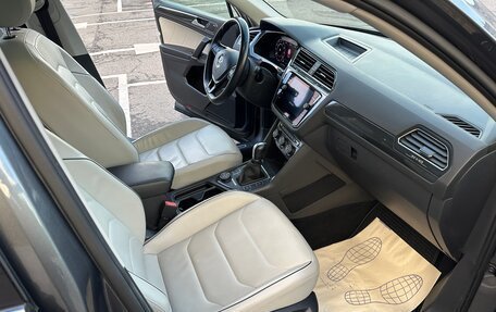 Volkswagen Tiguan II, 2018 год, 2 750 000 рублей, 16 фотография