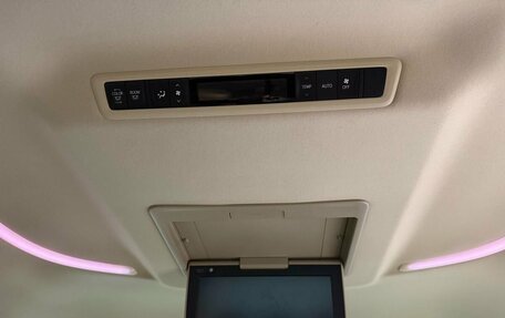 Toyota Alphard III, 2019 год, 4 350 000 рублей, 17 фотография