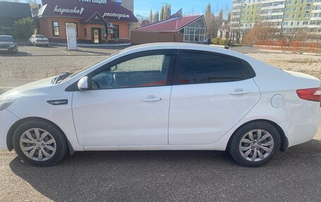 KIA Rio III рестайлинг, 2011 год, 400 000 рублей, 5 фотография