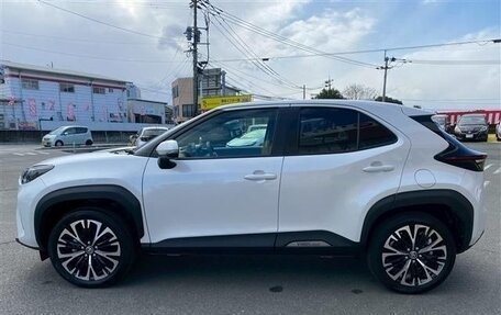 Toyota Yaris Cross, 2023 год, 1 250 001 рублей, 2 фотография