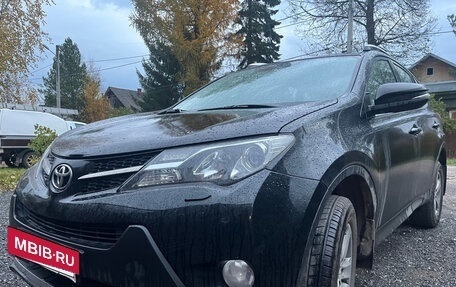 Toyota RAV4, 2015 год, 1 659 000 рублей, 2 фотография