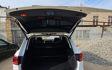 Volkswagen Touareg III, 2016 год, 2 350 000 рублей, 2 фотография