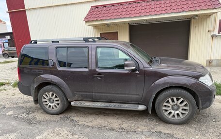Nissan Pathfinder, 2011 год, 1 500 000 рублей, 2 фотография