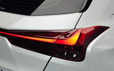 Lexus UX I, 2022 год, 3 550 000 рублей, 6 фотография