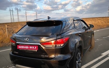 Lexus RX IV рестайлинг, 2020 год, 6 300 000 рублей, 4 фотография