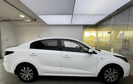 KIA Rio IV, 2018 год, 1 055 000 рублей, 4 фотография