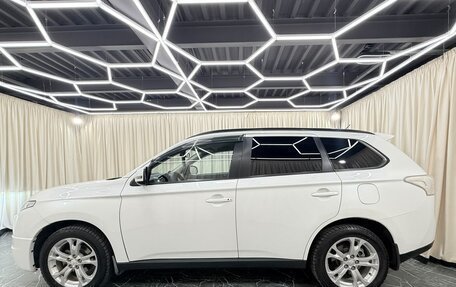 Mitsubishi Outlander III рестайлинг 3, 2012 год, 1 699 000 рублей, 3 фотография