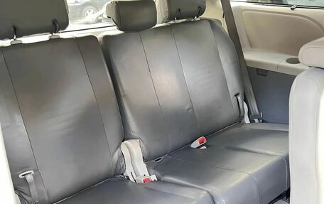 Toyota Sienna III, 2011 год, 1 610 000 рублей, 12 фотография