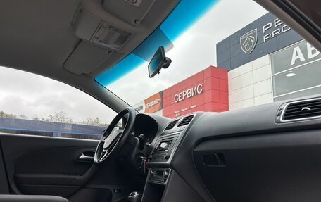Volkswagen Polo VI (EU Market), 2016 год, 1 070 000 рублей, 27 фотография