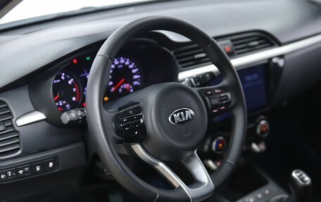 KIA Rio IV, 2018 год, 1 070 000 рублей, 10 фотография