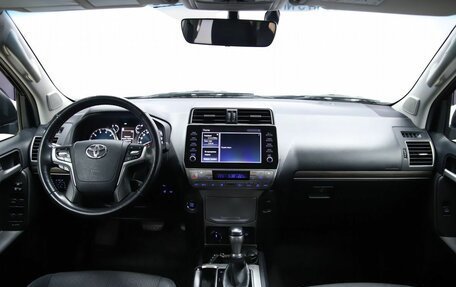 Toyota Land Cruiser Prado 150 рестайлинг, 2020 год, 5 290 000 рублей, 15 фотография