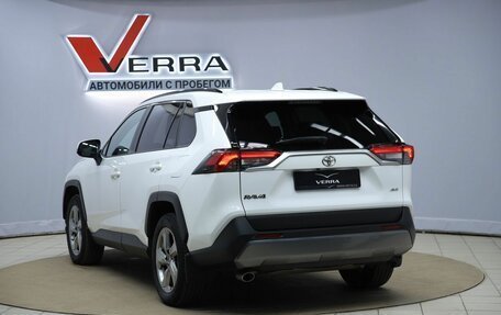 Toyota RAV4, 2019 год, 2 790 000 рублей, 7 фотография