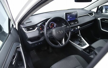 Toyota RAV4, 2019 год, 2 790 000 рублей, 10 фотография