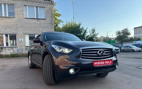 Infiniti QX70, 2014 год, 2 150 000 рублей, 1 фотография