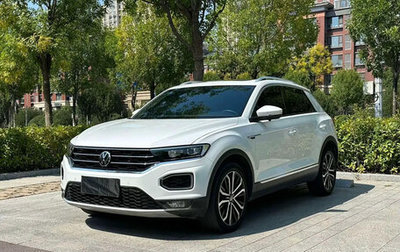 Volkswagen T-Roc I, 2022 год, 1 875 000 рублей, 1 фотография