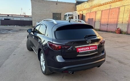 Infiniti QX70, 2014 год, 2 150 000 рублей, 5 фотография