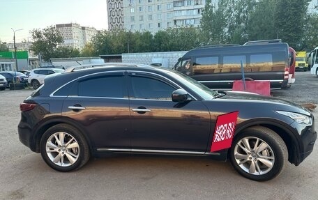 Infiniti QX70, 2014 год, 2 150 000 рублей, 3 фотография