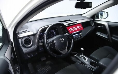 Toyota RAV4, 2016 год, 2 250 000 рублей, 10 фотография