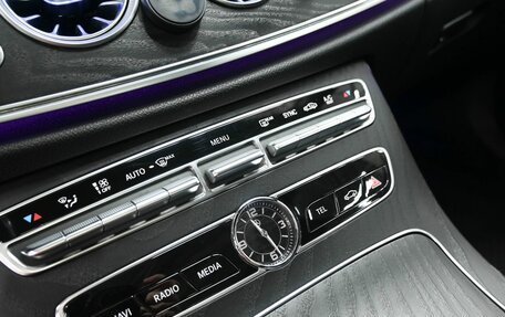 Mercedes-Benz E-Класс, 2018 год, 2 949 900 рублей, 20 фотография