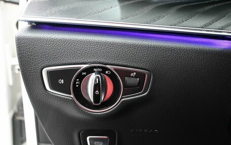 Mercedes-Benz E-Класс, 2018 год, 2 949 900 рублей, 25 фотография