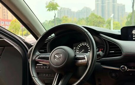 Mazda 3, 2023 год, 1 800 000 рублей, 19 фотография