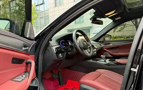 BMW 5 серия, 2023 год, 4 500 000 рублей, 8 фотография