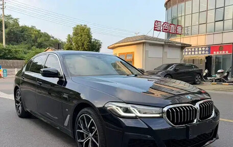 BMW 5 серия, 2023 год, 4 500 000 рублей, 3 фотография