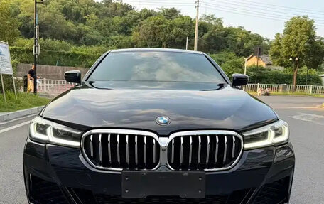 BMW 5 серия, 2023 год, 4 500 000 рублей, 2 фотография