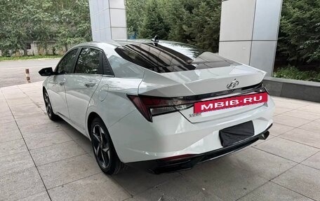 Hyundai Elantra, 2022 год, 1 700 000 рублей, 3 фотография