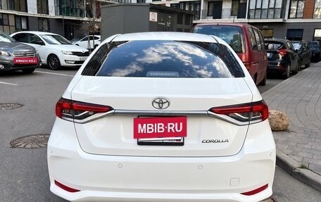 Toyota Corolla, 2022 год, 1 800 000 рублей, 2 фотография