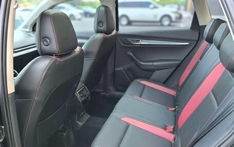 Skoda Karoq I, 2022 год, 1 650 000 рублей, 8 фотография