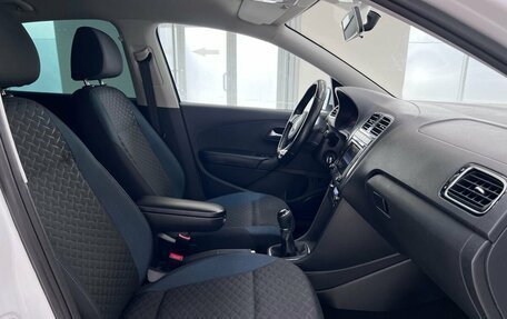Volkswagen Polo VI (EU Market), 2019 год, 1 100 000 рублей, 13 фотография