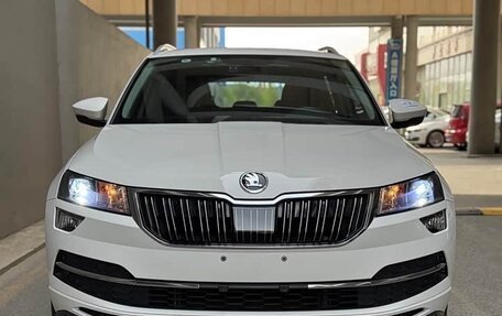 Skoda Karoq I, 2022 год, 1 590 000 рублей, 2 фотография