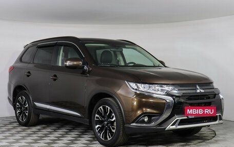 Mitsubishi Outlander III рестайлинг 3, 2021 год, 2 787 000 рублей, 3 фотография
