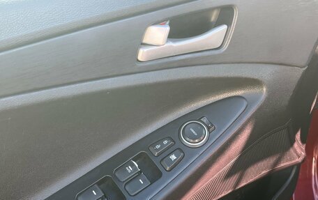 Hyundai Sonata VI, 2012 год, 764 000 рублей, 8 фотография