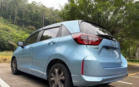 Honda Fit, 2023 год, 1 135 000 рублей, 5 фотография