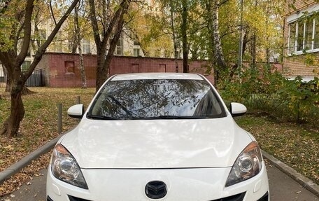 Mazda 3, 2011 год, 600 000 рублей, 2 фотография