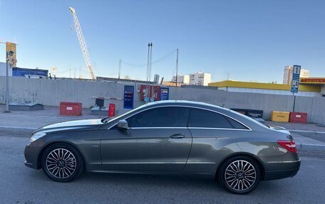 Mercedes-Benz E-Класс, 2010 год, 1 450 000 рублей, 4 фотография