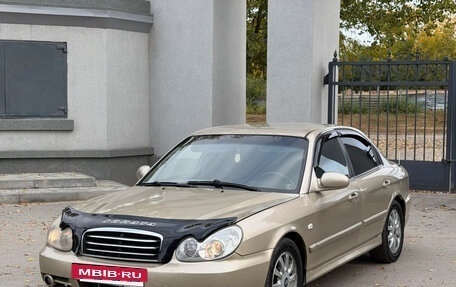 Hyundai Sonata IV рестайлинг, 2005 год, 300 000 рублей, 2 фотография