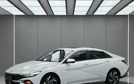 Hyundai Elantra, 2023 год, 1 730 000 рублей, 1 фотография