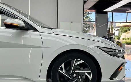 Hyundai Elantra, 2023 год, 1 730 000 рублей, 5 фотография