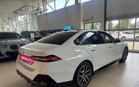BMW 5 серия, 2025 год, 7 650 000 рублей, 3 фотография
