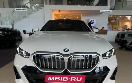 BMW 5 серия, 2025 год, 7 650 000 рублей, 4 фотография