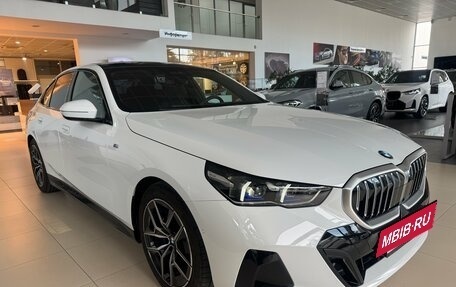 BMW 5 серия, 2025 год, 7 650 000 рублей, 6 фотография