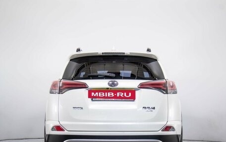 Toyota RAV4, 2017 год, 2 799 000 рублей, 6 фотография