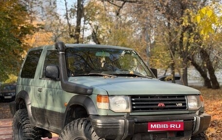 Mitsubishi Pajero III рестайлинг, 1995 год, 649 000 рублей, 1 фотография