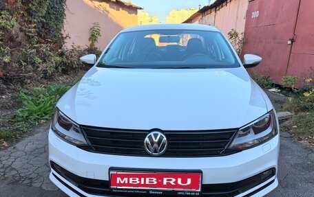 Volkswagen Jetta VII, 2015 год, 1 380 000 рублей, 1 фотография