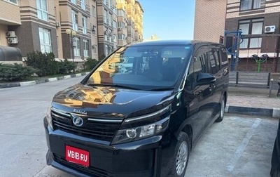 Toyota Voxy III, 2015 год, 1 400 000 рублей, 1 фотография