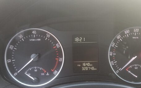 Skoda Octavia, 2011 год, 490 000 рублей, 13 фотография