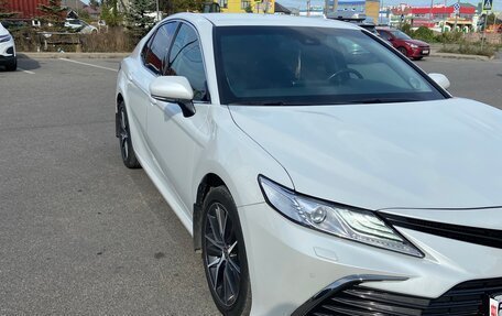 Toyota Camry, 2022 год, 3 450 000 рублей, 3 фотография